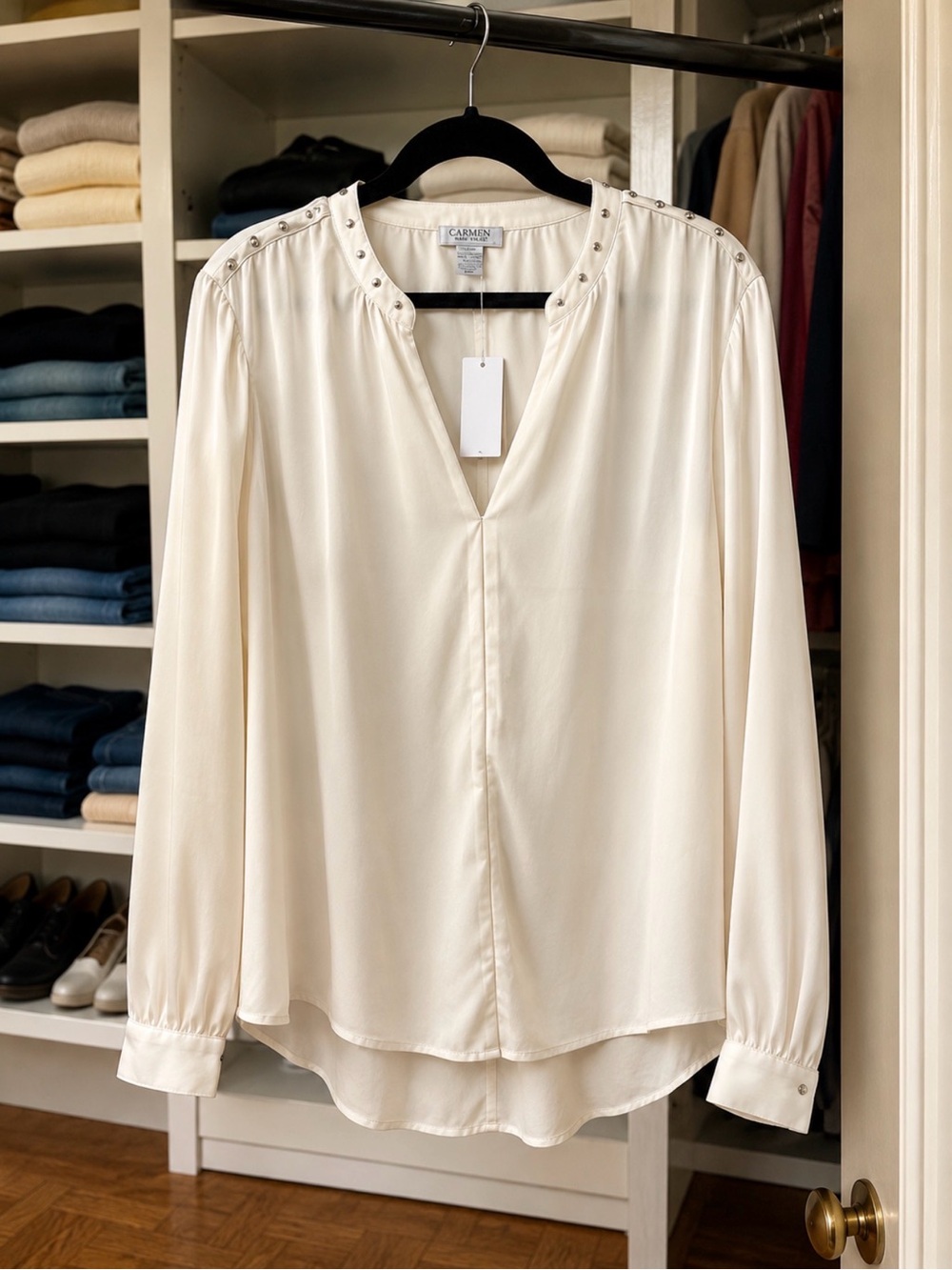 Carmen Marc Valvo Ivory Long-Sleeve V-Neck Blouse with Shoulder Studs